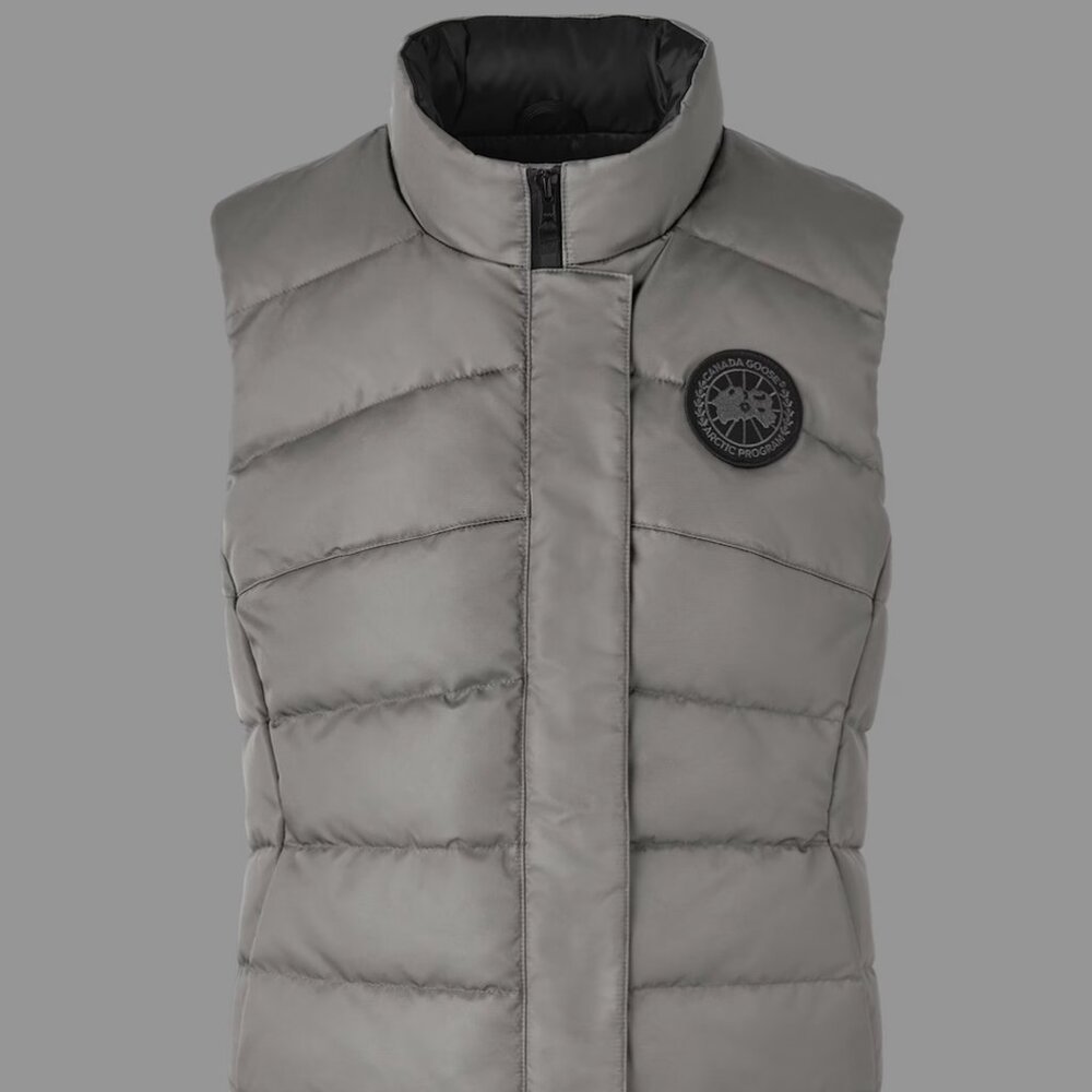 BRAND NEW WITH TAGS Canada Goose Freestyle Vest Performance Satin NWT in SM & MD